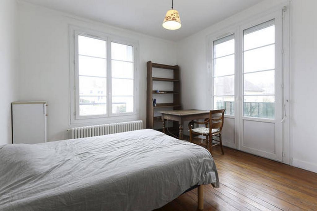 Chambres Meublees Chez L'Habitant Dans Appartement Proche Gare Sncf Creil Exterior foto